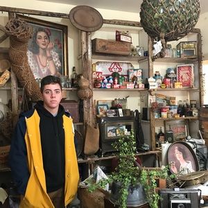 Meet your Posher, Carlos